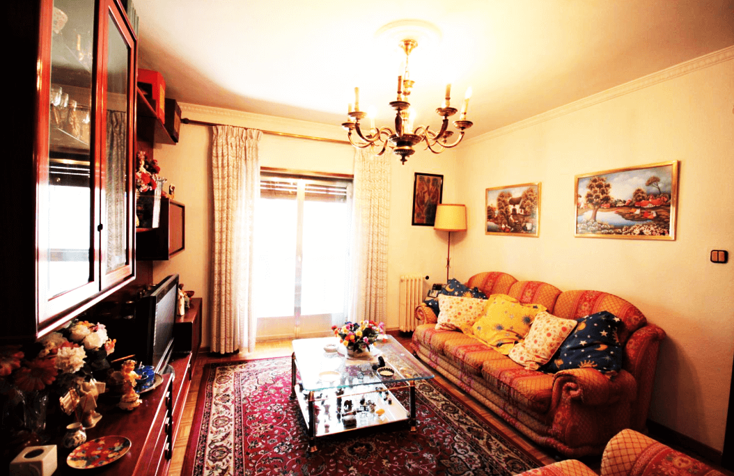 马德里三环边核心区大三居阳光通透舒适公寓房产实景拍摄图卧室