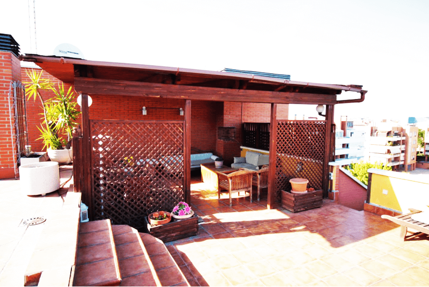 马德里北部顶级富人区豪华复式楼豪华装修大天台私人泳池房产实景拍摄图阁楼