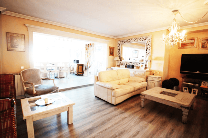 马德里北部顶级富人区豪华复式楼豪华装修大天台私人泳池房产实景拍摄图客厅