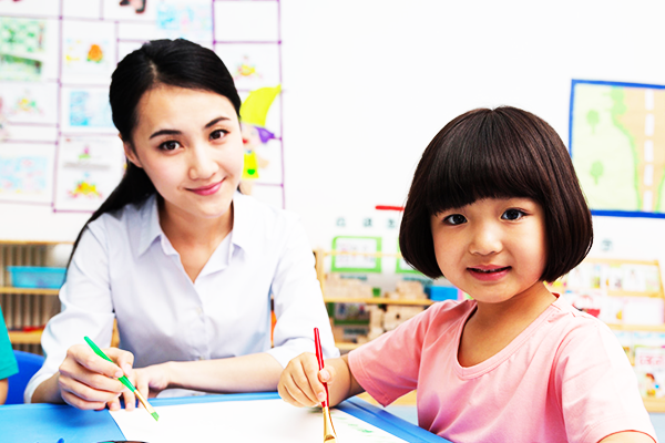 希腊的教育体系为什么会吸引越来越多的富豪移民