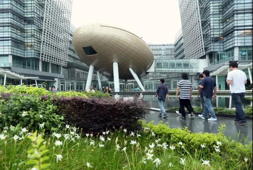 香港大力推科技人才入境计划，发力速抢创科人才