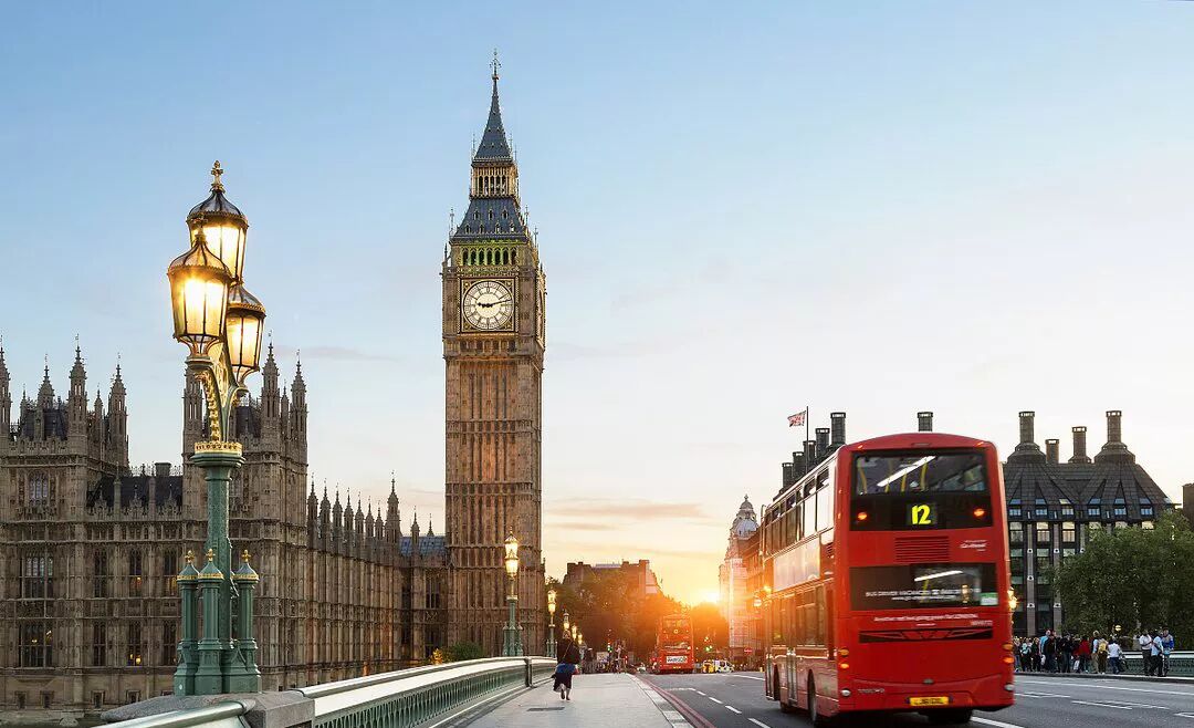 移民英国费用问题，英国移民需要多少钱