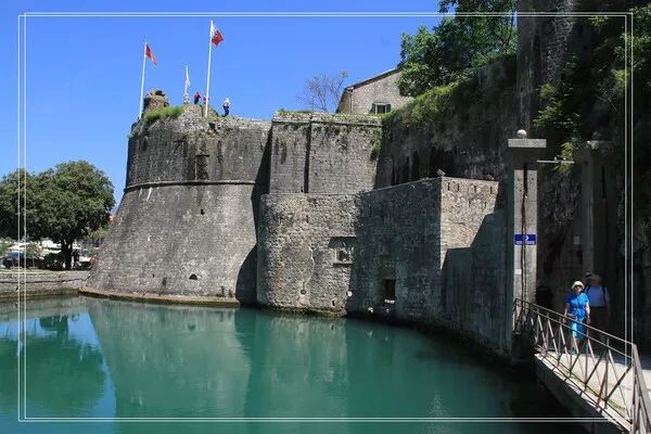 黑山投资移民入籍项目介绍——欧洲快速护照项目