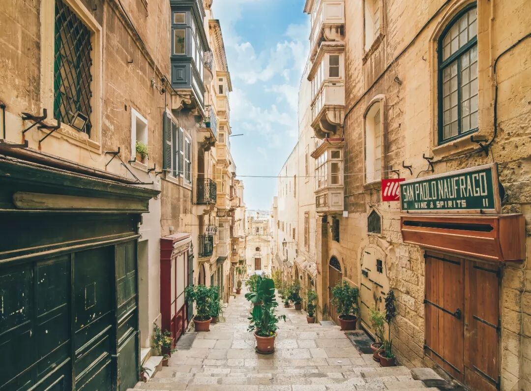 优势“十”足的马耳他，适合你移民吗？