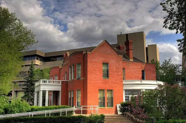 加拿大教育模式与我国有哪些不同？