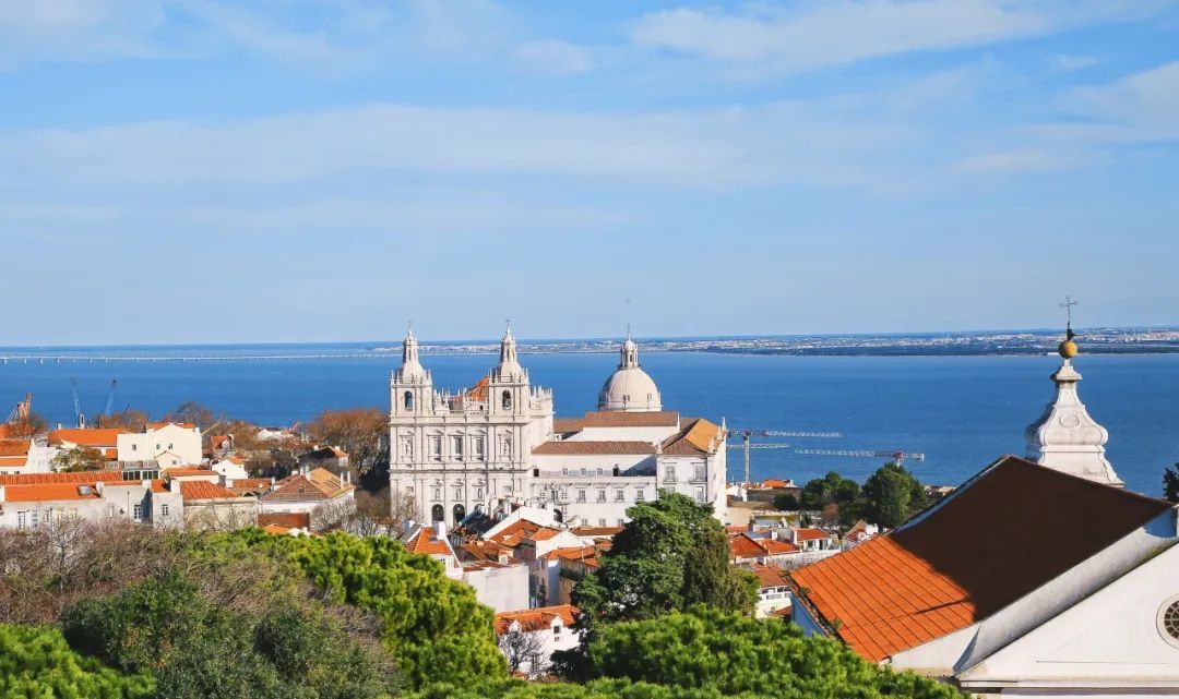 为家庭购买护照作为“B计划”，葡萄牙黄金签证成首选